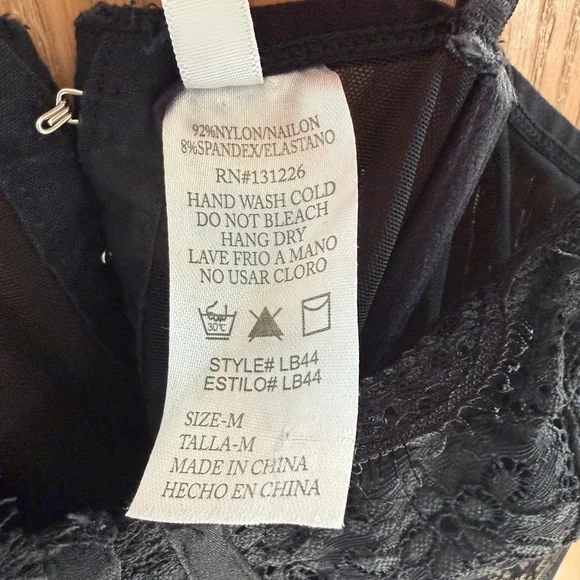 KATHY Vintage-Inspired Whimisgoth Feminine Edgy Glam Black Lace Corset Top Sz M - Picture 13 of 16